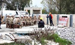 Jandarma komandolar eğitimde