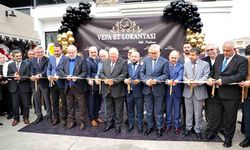 Yeni lezzet durağı açıldı: İş ve siyaset dünyası buluştu