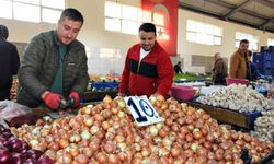 Amasya pazarında soğanın kilosu 7 aydır 10 TL