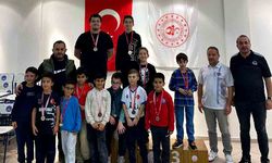 10 Kasım Atatürk’ü Anma Satranç Turnuvası şampiyonları belli oldu