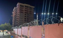 Üzerine demir kalıp düşen işçi hayatını kaybetti