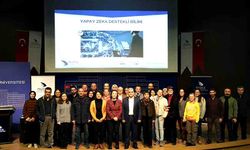 Yapay zeka destekli bilim anlatıldı