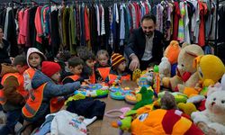 Minik ellerden, büyük destek eli