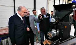 Başkan Özlü sahada: Kokoreççilerin yeni dükkanları tamamlanıyor