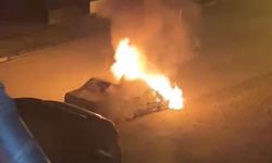 Bolu’da Tofaş otomobil seyir halindeyken alev aldı