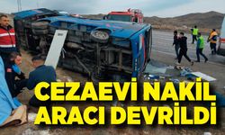 Cezaevi nakil aracı devrildi