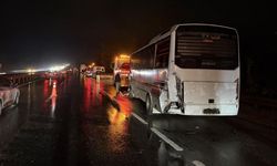 2 tır, 1 midibüs, 1 kamyonet ve 2 otomobilin karıştığı zincirleme kaza