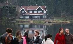 Gölcük Tabiat Parkı’nda kartpostallık manzara