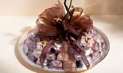 Kız İsteme Merasimlerinin Kurtarıcısı: Melodicikolata.com'un Göz Alıcı İsteme Çikolatası Sunumlarıyla Tanışın