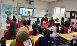 Kızılay genç gönüllülerinden anlamlı etkinlik