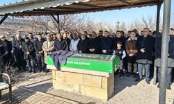 Koyun otlatma meselesinden öldürülen adam toprağa verildi