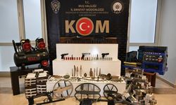 Kaçakçılık operasyonu: Çok sayıda silah, mühimmat ve tarihi eser ele geçirildi