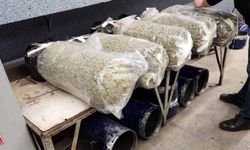 Oto gaz tüplerine gizlenen 70 kilo esrar yakalandı