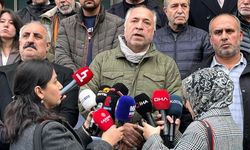 Fabrika yangınında ölenlerin yakınlarından SGK önünde açıklama