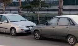 Soğuk hava sebebiyle çimler ve otomobil camları buz tuttu