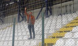 600 kilometre yol kat edip takımını tek başına destekledi