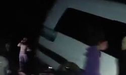 Yolcu minibüsü şarampolde asılı kaldı, faciadan dönüldü