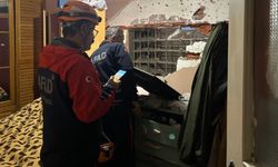 Beton dökerken yan evin duvarını yıktılar