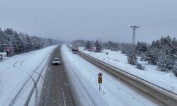 Yoğun kar Kastamonu’yu etkisi altına aldı: 202 köy yolu kapandı