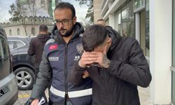 Altın Sandı, Gümüş Çaldı: Vitrini Kıran Hırsız Tutuklandı