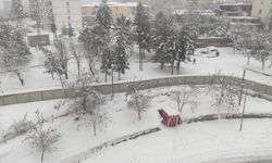 Yoğun Kar Nedeniyle Sason’da Okullar Tatil Edildi