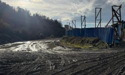 Mahalleliden çamur isyanı; "Çığlığımızı duyun"