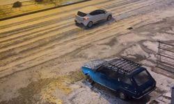 Dolu etkili oldu: Tarım arazileri zarar gördü