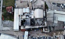 Fabrika resmen küle döndü: Yangının boyutu gün ağarınca ortaya çıktı