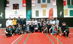 Genç sporcular sahada kıyasıya yarıştı