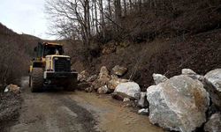 Heyelan sonrası ekipler hızla harekete geçti