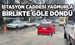 Zonguldak’ta İstasyon Caddesi yağmurla birlikte göle döndü