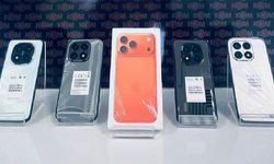 Kargo paketinden 5 kaçak cep telefonu çıktı