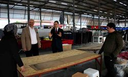 Kaymakam ve başkan pazaryerinde