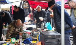 Kiminin çöpü, kiminin hazinesi: "Ankara Bit Pazarı"