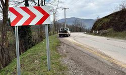 Kritik noktalara yönlendirme ve uyarı tabelaları monte edildi