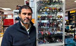 Nalbur dükkanında dikkat çeken koleksiyon