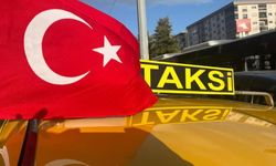 Taksiciler Türk bayraklı konvoyla mesaj verdi