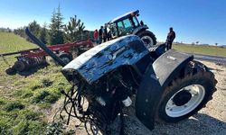 Uşak’ta feci kaza: Traktör ikiye bölündü