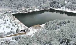 Tuzaklı Göleti kış manzarasıyla mest ediyor
