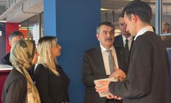 Bakan Yusuf Tekin: Teknoloji her yönüyle dikkatle ele alınmalı