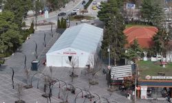 Bolu'da iftar çadırı kent meydanına kuruldu