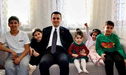 Depremzede aileye moral ziyareti