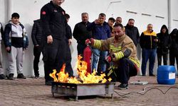 Düzce İtfaiyesi “Minik İtfaiyeciler” ve Kurum Personelini Eğitiyor