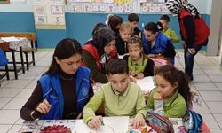 Gönüllü Gençlerden Köy Okuluna Anlamlı Etkinlik