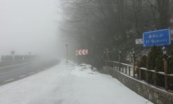 Bolu Dağı’nda Kar ve Sis: Görüş 20 Metreye Düştü