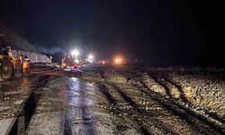 Kapanan yol tekrardan ulaşıma açıldı