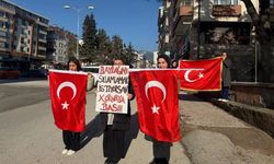 Öğrencilerin bayrak sevgisi caddede karşılık buldu