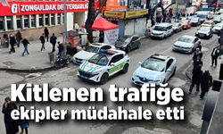 Kent Merkezinde trafik kitlendi, ekipler müdahale etti