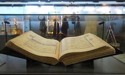 Kutsal Emanetler Anadolu turuna Erzurum’dan başladı