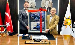 Memur-Sen yönetimi AK Parti İl Başkanlığı’nı ziyaret etti